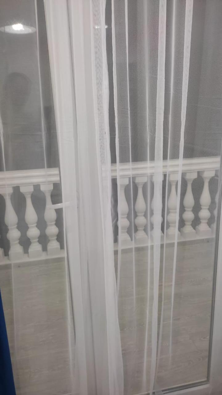 Geno Guest House كفارياتي الغرفة الصورة